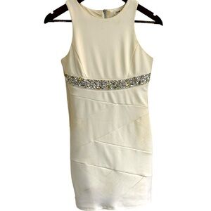 Emerald Sundaes white sleeveless body on dress Juniors S